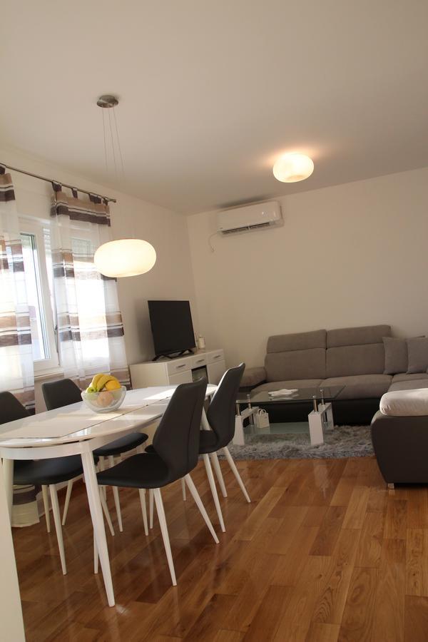 Apartment Mario Podstrana Kültér fotó